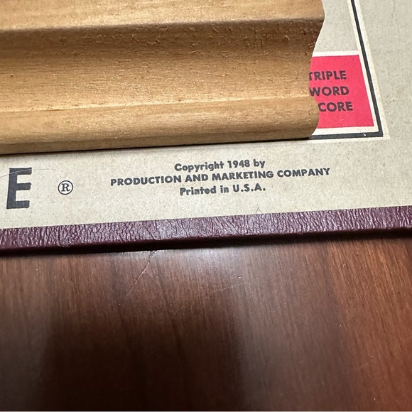 1953 Edition of Scrabble - Missing a few tiles - Picture 4 of 10